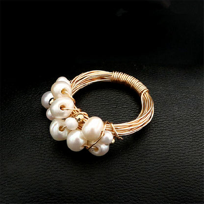 Naturalny pierścionek z perłą słodkowodną